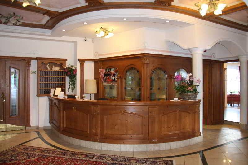 Ariston Lake View Hotel Molveno Exterior photo