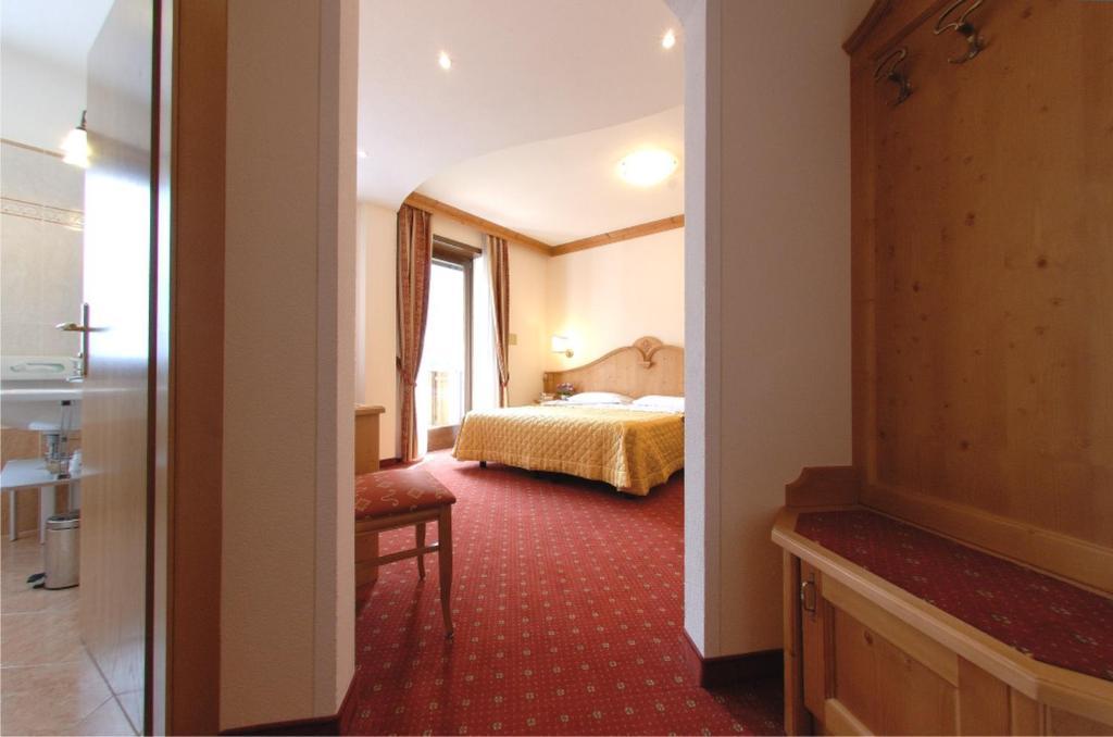 Ariston Lake View Hotel Molveno Room photo